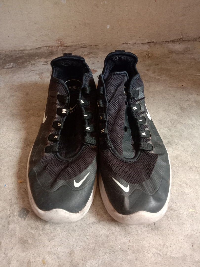 Nike Air Max Running Shoes Black White (Category: Sneakers) located in Kuala Lumpur. Submitted by matzoro33 (Listing ID 1450299095, Image 1). Description: Eu 43/UK 10/US 12.. Untuk dijual / Rm80 termasuk postage Semenanjung Malaysia.