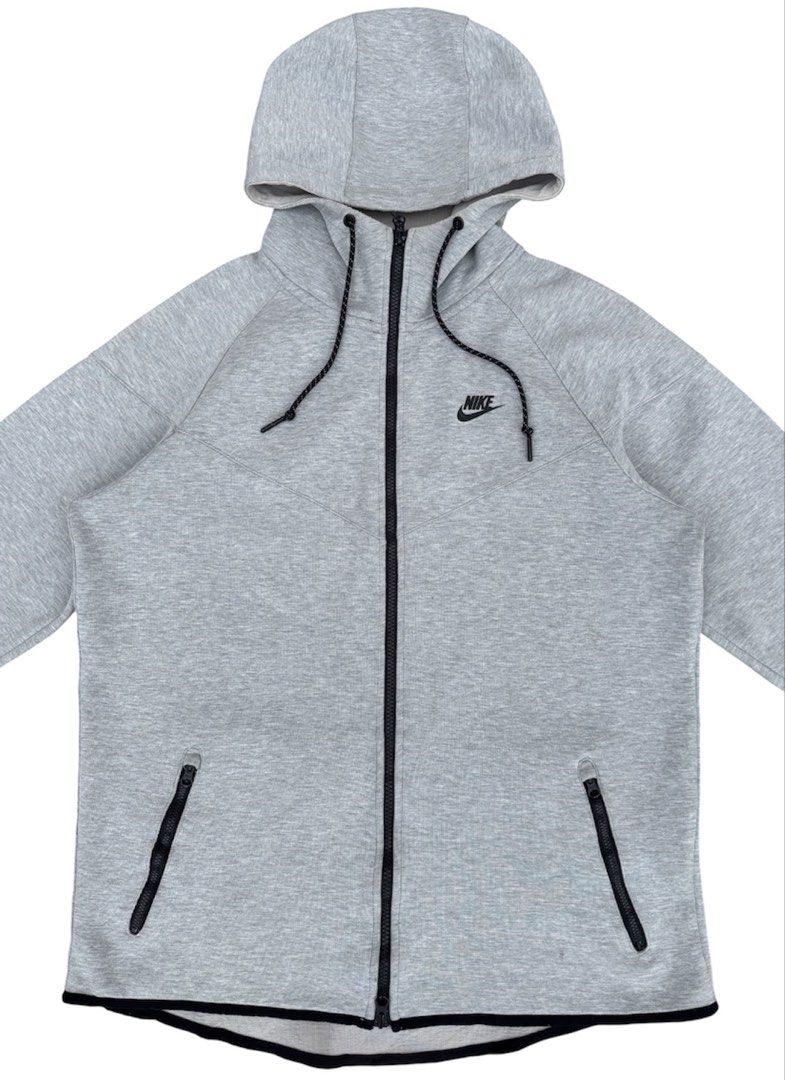 Nike Techfleece Jacket (Category: Coats, Jackets and Outerwear) located in Kabankalan. Submitted by secondhandgemsz (Listing ID 1451141274, Image 3). Description: Size XL (23W 27L) Excellent Condition Issue: Minimal Scratch (see last pic).
