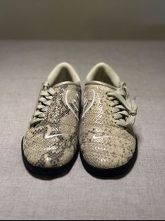 （分類：）位於 。 由 dalix 提交（商品編號 1451179530，圖片 1）。簡介： 。