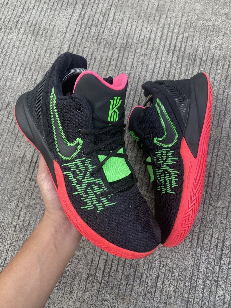 Nïkë - Kyrie Flytrap 2 'Black Hyper Pink' (Category: Sneakers) located in Cabuyao City. Submitted by ukaythriftshirt (Listing ID 1451322803, Image 1). Description: Nike - Kyrie Flytrap 2 'Black Hyper Pink' Excellent Condition Personal Shoes Us 9.5 Eur 43 No hard Issue Sign of Usage lng ilang beses lng nagamit, makapal at makapit pa ilalim RFS: Matagal ng di nagamit nastock lang sa bahay - 2000.