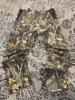 (Category: ) located in . Submitted by thriftbyzazz (Listing ID 1451267129, Image 1). Description: .