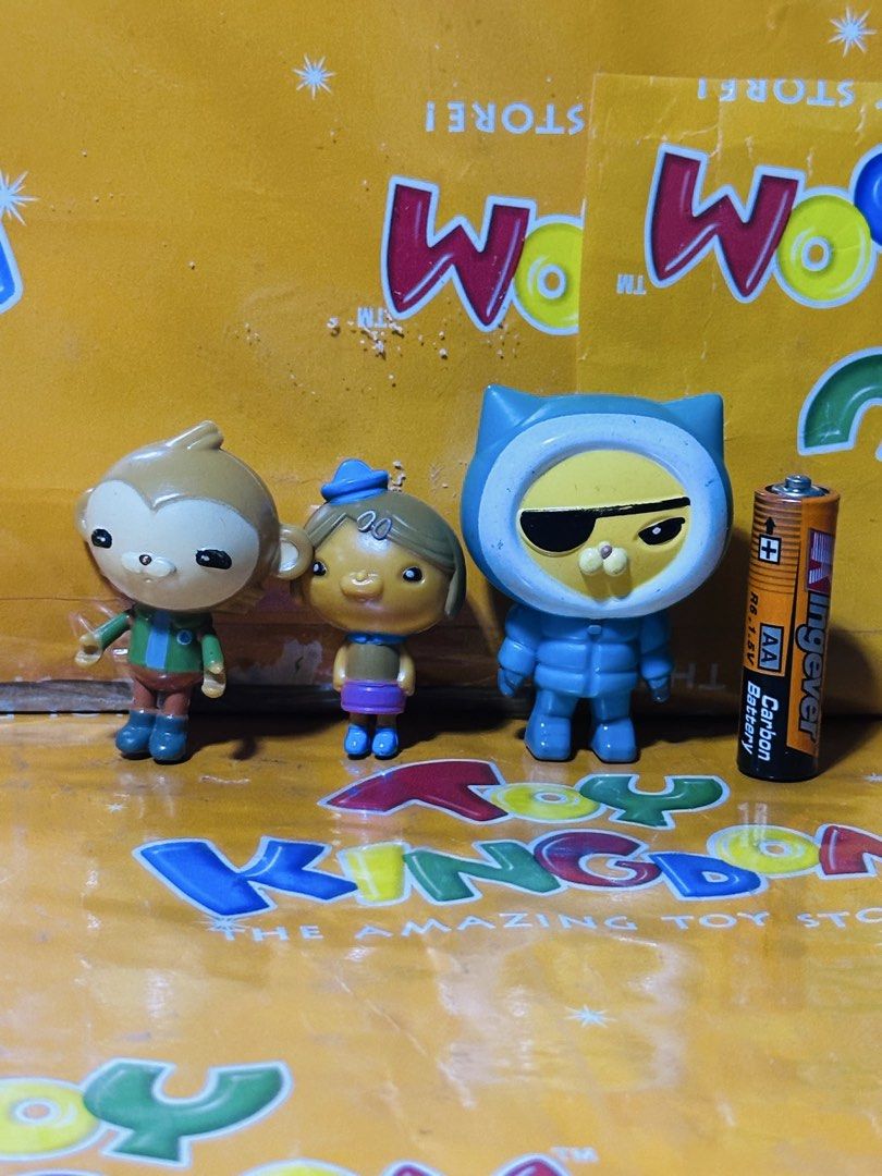 Octonauts Figures take all (Category: Designer & Blind Box Toys) located in Santa Maria. Submitted by houseofluckytoystore (Listing ID 1451220884, Image 1). Description: - Set of 3 Octonauts figures: Captain Barnacles, Kwazii, and Peso. - Includes one AA battery. - Ideal for fans of the Octonauts show..