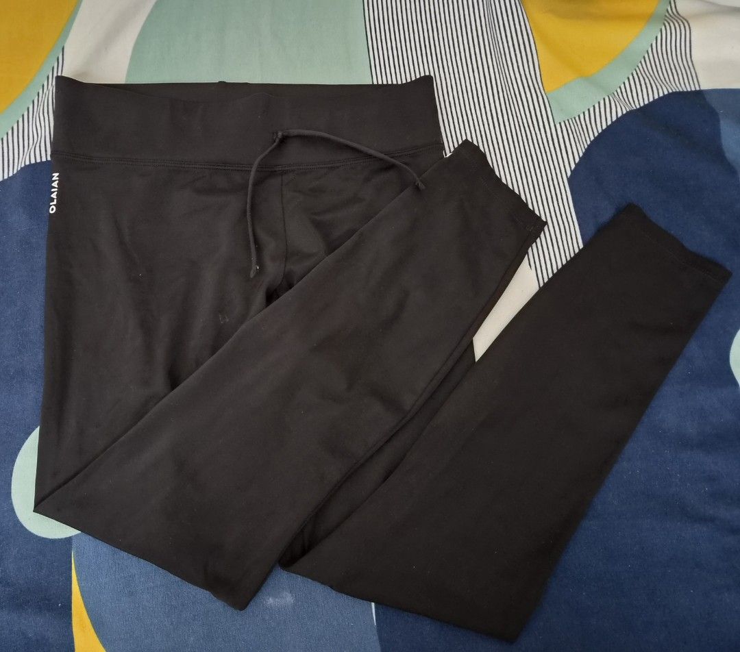 Decathlon Olaian Surf Leggings (Category: Activewear) located in Manila. Submitted by melissaga98708 (Listing ID 1451276956, Image 1). Description: Decathlon Women's UV Protection Surf Leggings UV Protection 50+ Sf to be shouldered by seller.