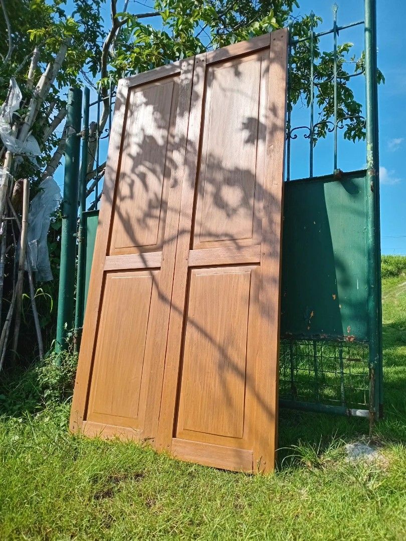 Old Century Paypay Doors (Category: Locks, Doors & Gates) located in San Fernando. Submitted by josephtanjuaquio (Listing ID 1451208049, Image 3). Description: Old Century Paypay Doors 20in x 295cm per panel Exellent condition Intact frames Wood stain finish (Restored) DM/PM for interested 📩 We ship nationwide Please like and follow our Facebook page "Kalumaan Antiques Shop Atbp." God Blessed Y'all 🙌 🙏.