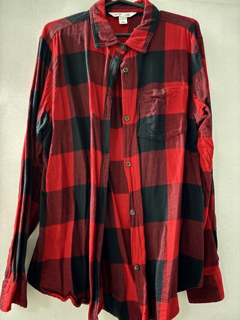 Old Navy (Category: Longsleeves) located in Taguig. Submitted by 2ndChanceSt (Listing ID 1451244851, Image 1). Description: .