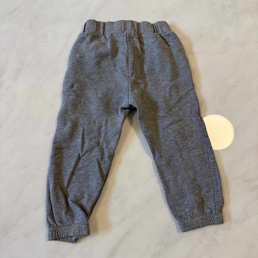 Old Navy Jogger Pants for Kids (Category: Babies & Kids Fashion) located in Manila. Submitted by shopsbyncs (Listing ID 1451179262, Image 2). Description: For 3T/3A.