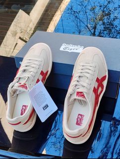（分類：）位於 。 由 asicsstudio8 提交（商品編號 1451189439，圖片 1）。簡介： 。
