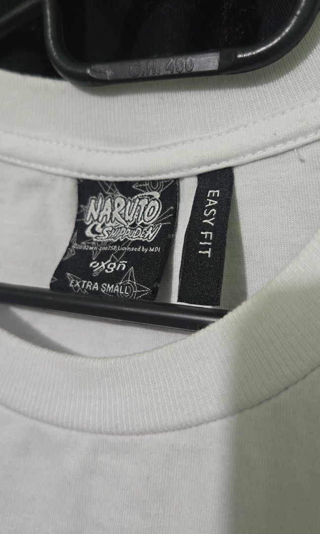 Oxygn NARUTO White T-Shirt Easy Fit (Category: Activewear) located in Caloocan City. Submitted by Pisces0307 (Listing ID 1451303467, Image 3). Description: what you see is what you get 😊😊.