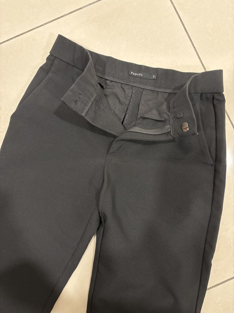 Padini Black Pants (Category: Other Bottoms) located in Petaling Jaya. Submitted by pj_boi (Listing ID 1451265708, Image 2). Description: .