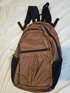 best leak proof toiletry travel bag Away Hanging in Jet Black Fjallraven Re-Kanken Mini Backpack and full routines _tab_atlas-backpack-features-and-details Color:TNF Blue/TNF Black-EF1