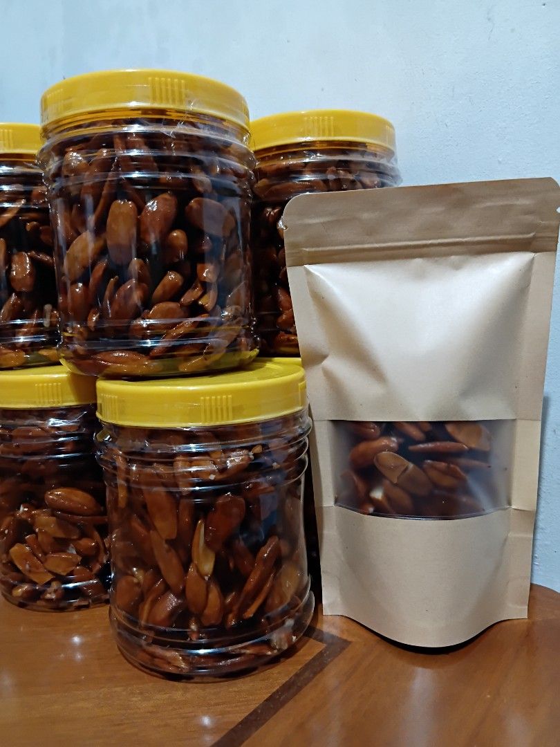 PILI NUTS (Category: Local Eats) located in Manila. Submitted by elisabd62583 (Listing ID 1451134328, Image 1). Description: pili nuts 300g in jar 100g in pack bagong luto location, Proj 7 QC.