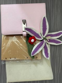 （分類：）位於 。 由 wonborabora 提交（商品編號 1451147084，圖片 1）。簡介： 。