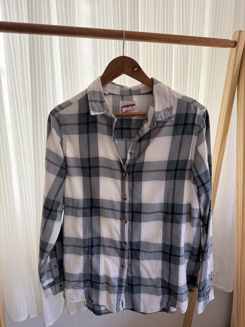Plaids Longsleeve (Category: Longsleeves) located in Marikina City. Submitted by littlesol.collection (Listing ID 1451151540, Image 3). Description: S to L.