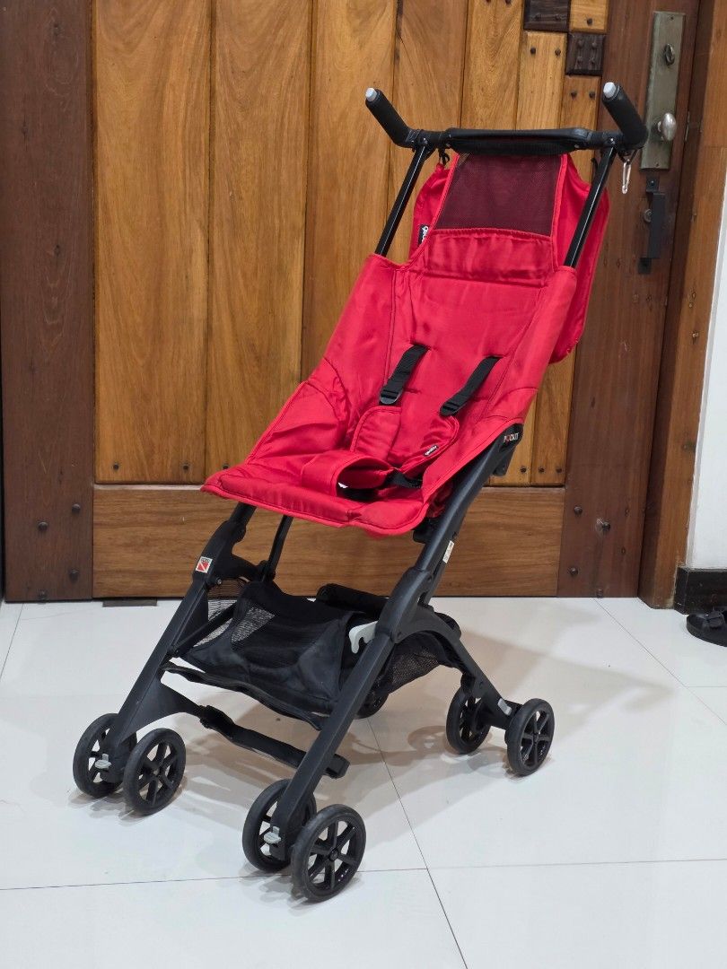 Pockit Foldable Travel Stroller (red) (Category: Strollers) located in Paranaque City. Submitted by gozomonster19 (Listing ID 1451308078, Image 2). Description: Easy to fold and carry. Great for travel or quick trips. Has a 5-point harness for safety. Storage basket underneath. Folds down small for storage, especially convenient on flights, but equally useful for mall runs..