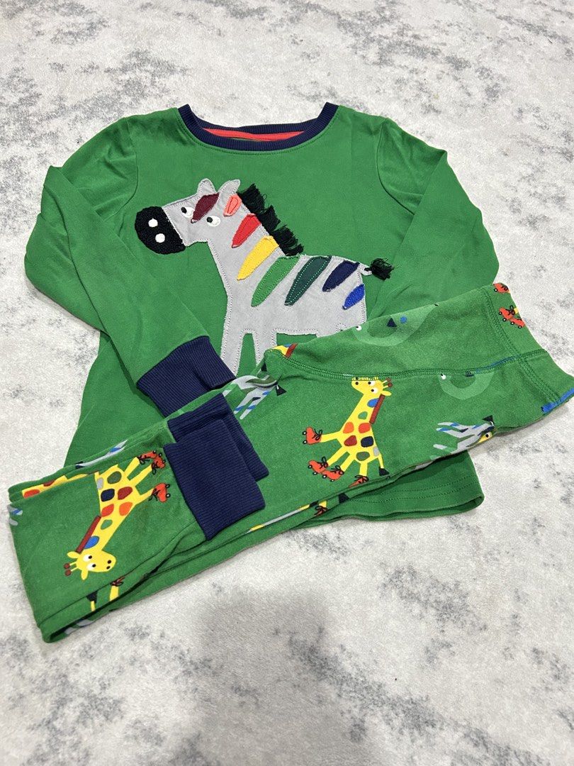 Preloved Next Pyjamas (Category: Babies & Kids Fashion) located in Batu Pahat. Submitted by isabella2410 (Listing ID 1451139554, Image 3). Description: Size 3-4 Rm50 Add rm8 for postage fee.