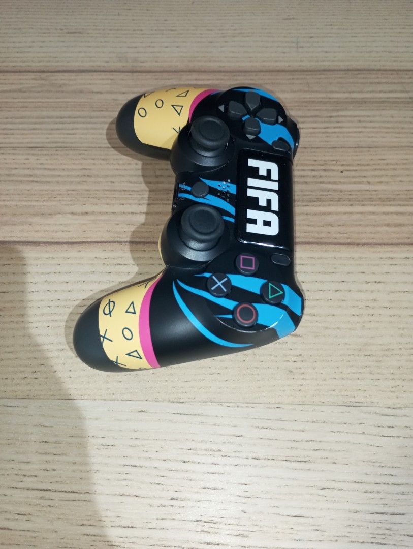 PS4 CONTROLLERS (Category: PlayStation) located in Kuala Lumpur. Submitted by hafgamer_0 (Listing ID 1451313656, Image 2). Description: COLORED CONTROLLER: 9.6/10 (RM50) BLACK CONTROLLER: 3/10 ( for spare parts RM20) YOU CAN SUGGEST A PRICE YOU LIKE IF YOU WANT. (NO BOX) PENGAWAL BERWARNA: 9.6/10 (RM50) PENGAWAL HITAM: 3/10 (untuk alat ganti RM20) ANDA BOLEH MENCADANGKAN HARGA YANG ANDA SUKA JIKA ANDA MAHU. (TIADA KOTAK).