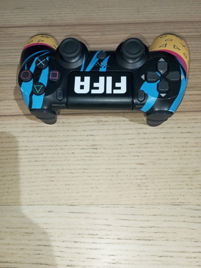 PS4 CONTROLLERS (Category: PlayStation) located in Kuala Lumpur. Submitted by hafgamer_0 (Listing ID 1451313656, Image 3). Description: COLORED CONTROLLER: 9.6/10 (RM50) BLACK CONTROLLER: 3/10 ( for spare parts RM20) YOU CAN SUGGEST A PRICE YOU LIKE IF YOU WANT. (NO BOX) PENGAWAL BERWARNA: 9.6/10 (RM50) PENGAWAL HITAM: 3/10 (untuk alat ganti RM20) ANDA BOLEH MENCADANGKAN HARGA YANG ANDA SUKA JIKA ANDA MAHU. (TIADA KOTAK).