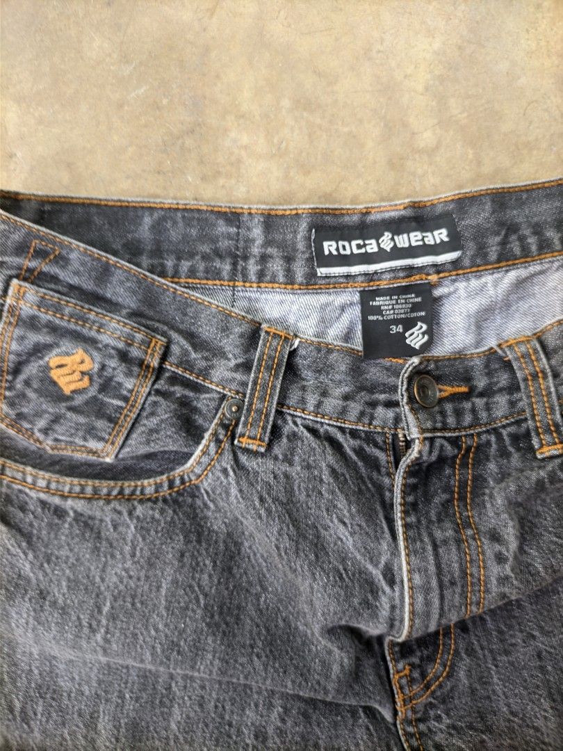 ROCA WEAR BLACK WASH JORTS (Category: Activewear) located in Tayug. Submitted by lowballer_2 (Listing ID 1451145610, Image 3). Description: Roca wear Long jorts 34 W 25 L 14 Th Good condition minimal issue on roca tab, pinhole.