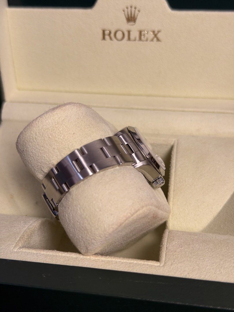 Rolex Oyster Date 26 (Category: Luxury Watches) located in Quezon City. Submitted by LuxPieces (Listing ID 1451212480, Image 3). Description: Rolex Oyster Date Ref. 79160 Year 2003 Watch and Box only Size 26mm Amazing condition 188k only.