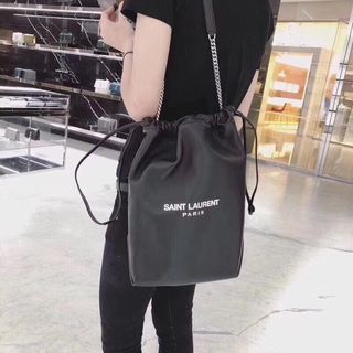 (Category: ) located in . Submitted by bashforfashsg (Listing ID 1450896476, Image 1). Description: .