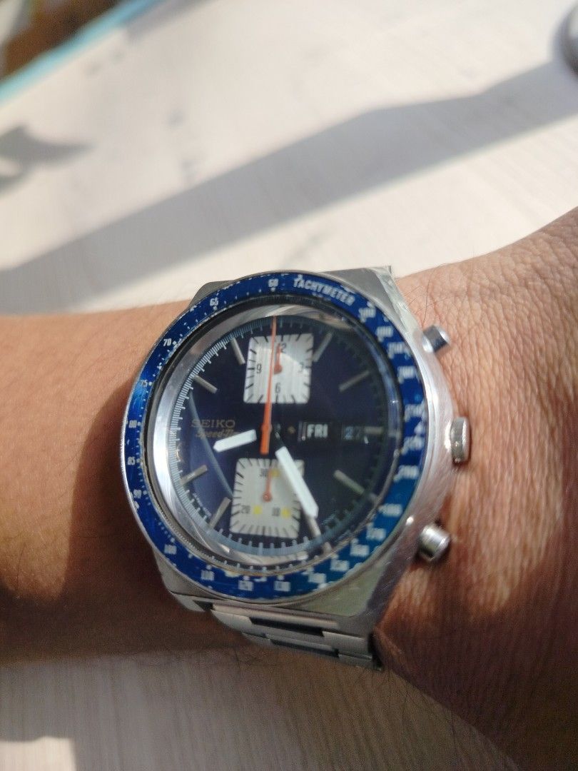 6138-0030 Seiko Speedtimer Chronograph Automatic Watch Blue Dial (Category: Men's Watches) located in Caloocan City. Submitted by pdflexgekotenphil (Listing ID 1451260425, Image 2). Description: - Vintage Seiko kakume Speedtimer automatic chronograph - blue dial with white subdials - stainless steel bracelet - Perfect for watch enthusiasts and collectors -Crown needs to be tightened -Good running condition - chronograph resets to 0.