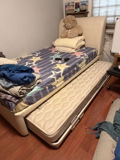 (Category: ) located in . Submitted by benjamingoh73 (Listing ID 1451219085, Image 1). Description: .