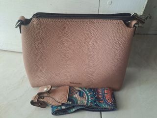 (Kategori: ) berada di . Dikirim oleh bubinar (ID iklan 1451245821, Gambar 1). Deskripsi: .