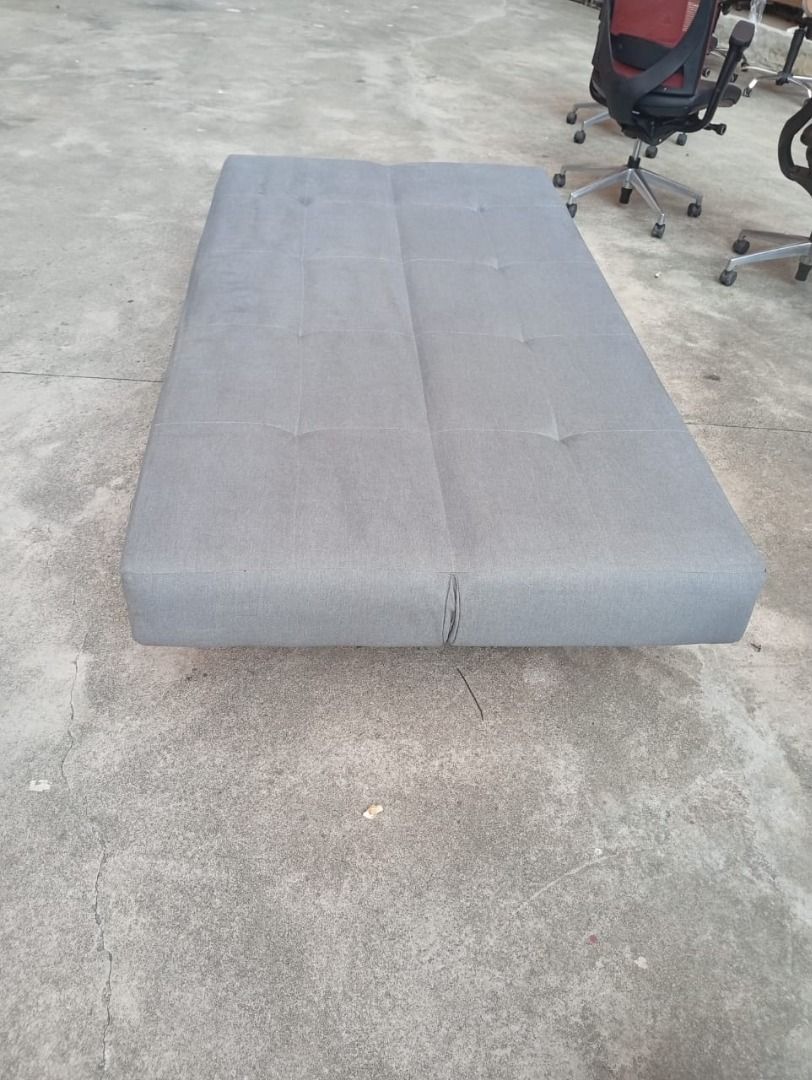 Sofa Bed (Category: Sofas) located in Petaling Jaya. Submitted by nm016648427690 (Listing ID 1451286166, Image 2). Description: Sofa Bed RM-200 Code :SB-050 Stock Available : 1 Condition : Goods ** (ABOVE PRICE DOES NOT INCLUDE DELIVERY & INSTALLATION) ** We are specialist in BUY or SELL New/Used Home Furniture or Office Equipment [ Perabot Kita Furniture ] Address: L1-03 times 89 Jalan 8A/133, Taman Sri Sentosa, 58000,kuala Lumpur. OFFICE HOUR :