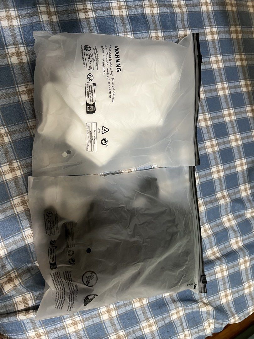 Solid Seamless Bra & Panty Lingerie Set (Category: Undergarments & Loungewear) located in Makati City. Submitted by apval (Listing ID 1451211851, Image 3). Description: Get both for 250 Never nasuot kasi T-Back and Unpadded yung bra https://onelink.shein.com/43/5whz56yld6oz.