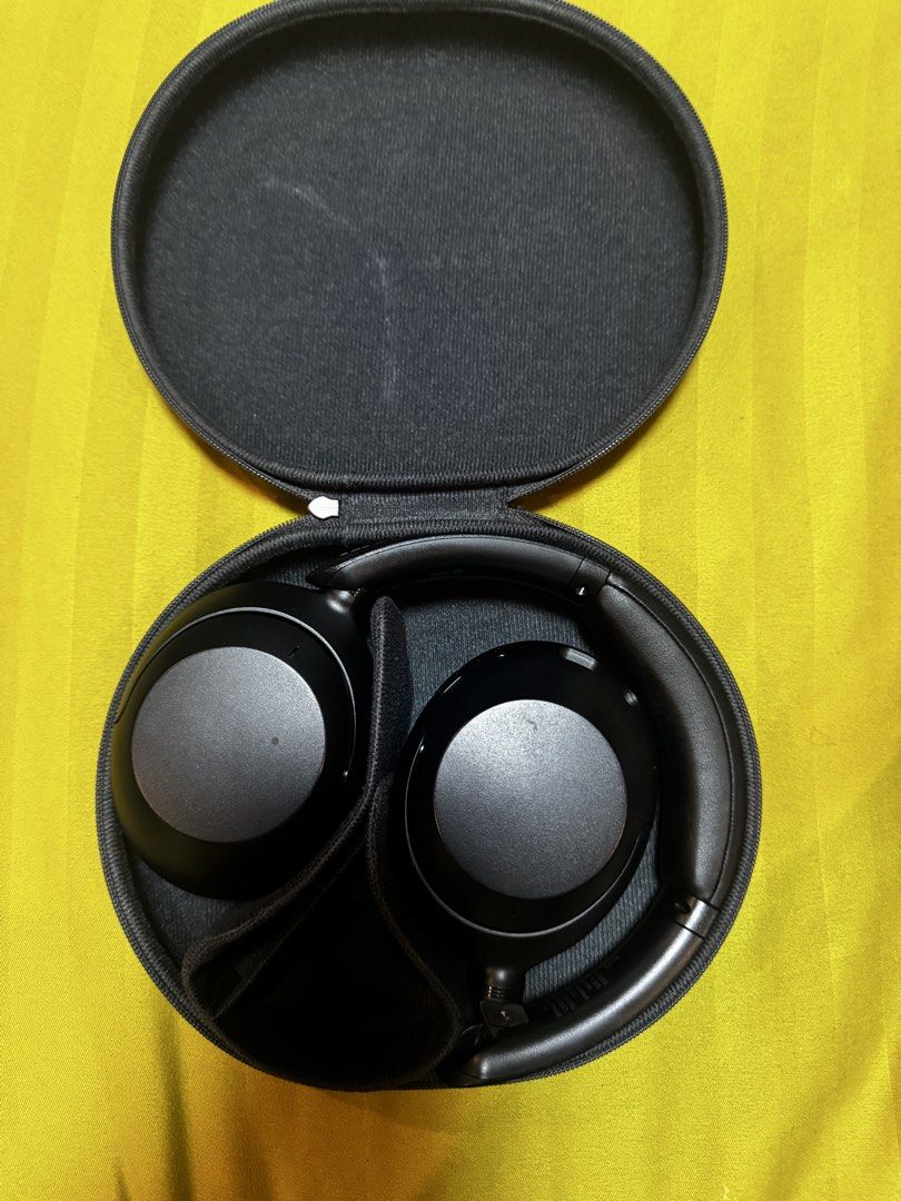 SONY WH-XB910N (Category: Headphones & Headsets) located in Manila. Submitted by cherryloopscoups (Listing ID 1451312098, Image 3). Description: - Still in good condition and works perfectly fine. - headphone case included - No headphone jack included - will include type c for changer .
