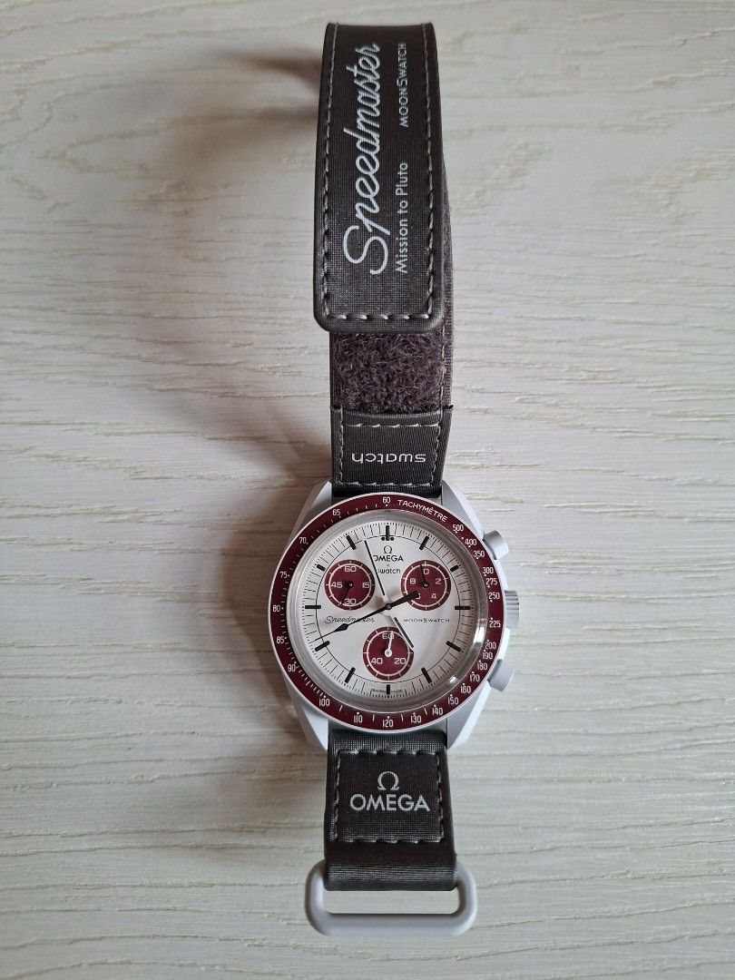 Swatch x Omega MoonSwatch Mission to Pluto (Category: Luxury Watches) located in Manila. Submitted by lowki1012 (Listing ID 1451222596, Image 2). Description: 100% Authentic watch only.