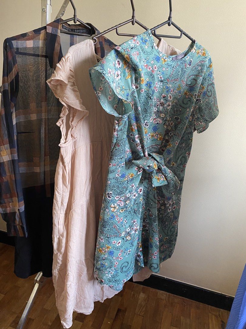 Take All – 12 Branded Pieces! ✨ DECLUTTER SALE (Category: Dresses) located in Taguig. Submitted by dds16 (Listing ID 1451176457, Image 3). Description: Brands include: Jill Stuart, Zara, H&M, Primark, Cotton On, Bershka, and Mango. (S-Semi Large) 📌 Includes: • 7 Dresses • 2 Long Dresses (Maxi) • 2 Jumpsuits • 1 Shorts Romper 📌 Please read before claiming: • Please don’t ask for individual photos of each item. Group photos are already posted. 😊