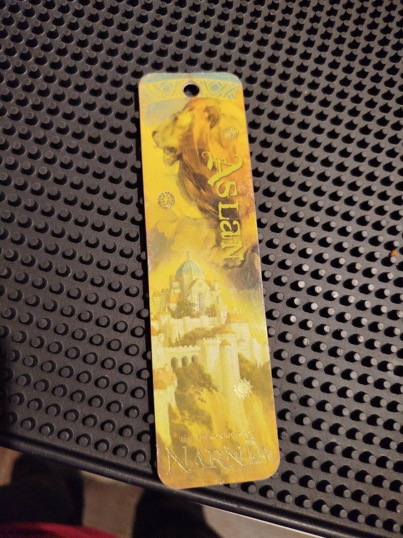 The chronicles of narnia bookmarker (Category: Storybooks) located in Quezon City. Submitted by toys_r_here (Listing ID 1451313821, Image 1). Description: GOOD FOR GIFT AND COLLECTION as is po Good condition First to pay gets the item pa check nalng sa pic yun condition pm me for questions ship pwede lalamove or jnt qc and marikina area.