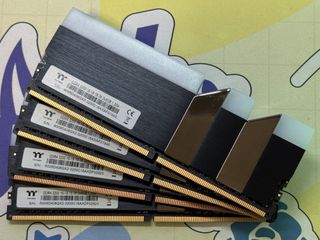 （分類：）位於 。 由 totorolee37 提交（商品編號 1451298174，圖片 1）。簡介： 。