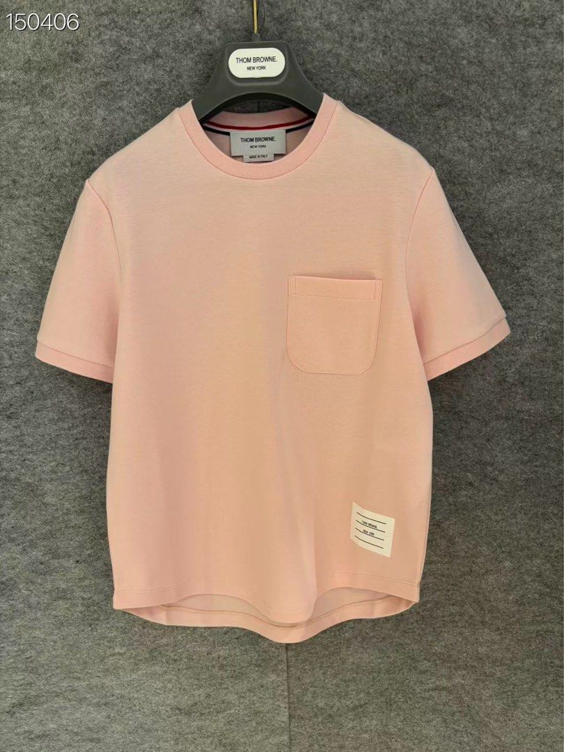 Thom Browne 女tee 3色特價1880 （分類：T-shirt）位於 Hong Kong。 由 ming.hklmi 提交（商品編號 1451172447，圖片 1）。簡介： size 38 40 42 44 現貨 尖東門市可以試。