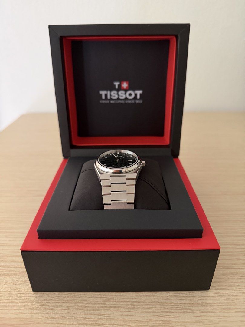 Tissot PRX POWERMATIC 80 (Category: Watches) located in Kuala Lumpur. Submitted by jianistrae (Listing ID 1451232012, Image 2). Description: - ✅ used less than 5 times - Striking Green Dial - Durable Stainless Steel Bracelet - Includes Original Tissot Box - Authentic Swiss Made Quality -40mm .
