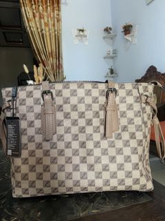 (Kategori: ) berada di . Dikirim oleh batikih (ID iklan 1451195990, Gambar 1). Deskripsi: .