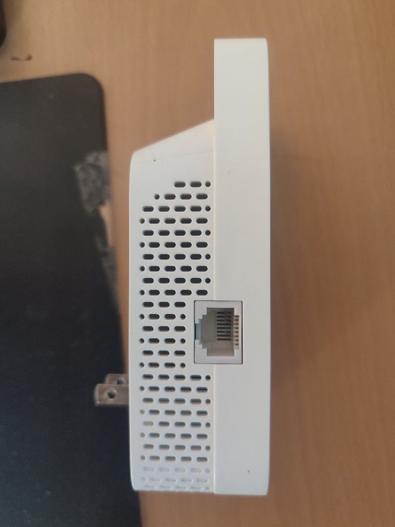 TP-Link RE330 AC1200 Wi-Fi Range Extender (Category: Networking) located in Imus. Submitted by PeterBee711 (Listing ID 1451208976, Image 3). Description: Specs: Model: RE330 AC1200 Dual Band (2.4G + 5G) Faster than RE215 — up to 867Mbps on 5GHz Plug-in design, easy to set up Compatible with any router/ISP Default access: tplinkrepeater.net Power: 100–240V (works with PH outlets) NTC Type Approved ✅ Condition: Used, good working condition What's i