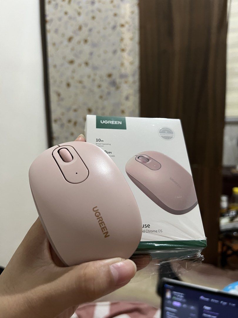 UGREEN wireless mouse (Category: Mouse & Mousepads) located in Batangas. Submitted by zo_eee (Listing ID 1451238034, Image 2). Description: UGREEN (negotiable) wireless mouse 10m broad operating distance 2400 DPI 2.4G 1290 po bili ko Gateway Mall 😿 Benta ko na po mas mura RFS: double bili 😿.
