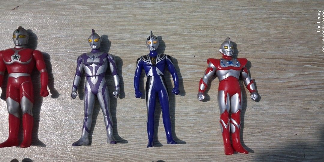 Ultraman Sofubi Lot (Category: Toys & Games) located in Alor Gajah. Submitted by lennyisepic123 (Listing ID 1451244145, Image 2). Description: WTS Ultraman Sofubi Lot, this is my personal collection so letting go with good price 😎✌️ ✅️ Negotiable ✅️ All Original Bandai ✅️ Harga borong ⏺️ POS DFOD ⏺️ Priority fast payment ⏺️ COD RM10+ (depending on area) DM if interested, urgent sell 😎✌️.