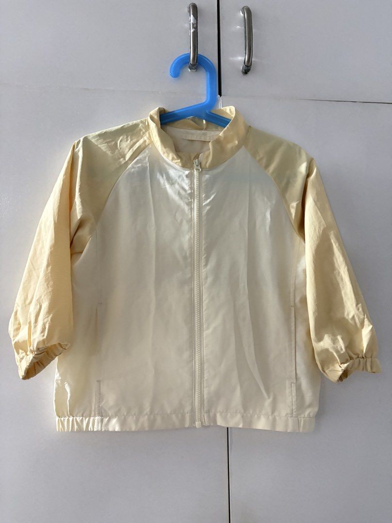 Uniqlo Kids Jacket (Category: Babies & Kids Fashion) located in Taguig. Submitted by 2ndChanceSt (Listing ID 1451159881, Image 1). Description: .