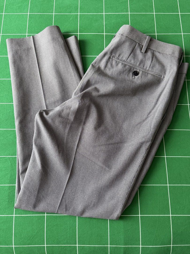 Uniqlo Trouser (Category: Trousers) located in Quezon City. Submitted by _cjbarrera (Listing ID 1451324551, Image 2). Description: .