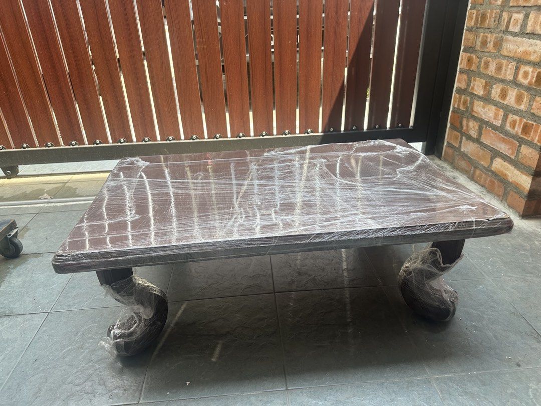 Vintage Coffee Table (Category: Coffee & Tea Tableware) located in Kuala Lumpur. Submitted by ariffdanial_z6 (Listing ID 1451286982, Image 2). Description: Measurements: 91cm (L) x 57cm (W) x 30cm (H) Material: Solid wood Price is negotiable Suitable for rustic style deco.