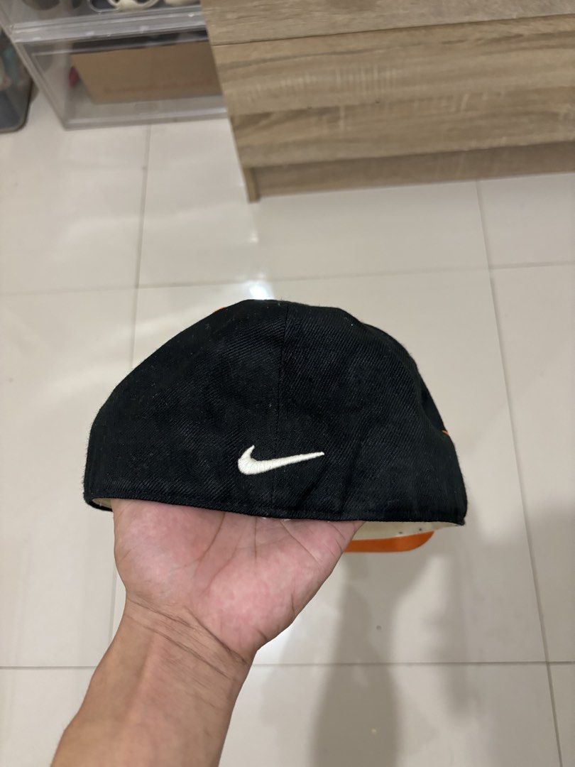 Vintage Nike Fitted Cap (Category: Caps & Hats) located in Manila. Submitted by austinace04 (Listing ID 1451168685, Image 3). Description: EXCELLENT CONDITION NEED LANG PA RESHAPED KONTI LINIS LANG DIN POGI NA ULIT.