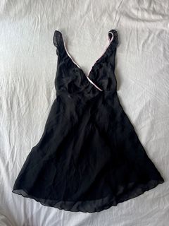 (Category: ) located in . Submitted by clothesanewlife (Listing ID 1451183603, Image 1). Description: .