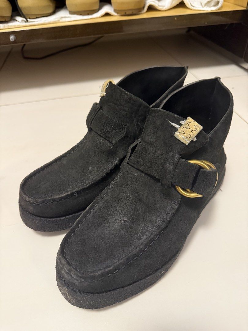 Visvim boots （分類：鞋及波鞋）位於 Hong Kong。 由 amonfung 提交（商品編號 1451281728，圖片 1）。簡介： 清鞋櫃，shoes only. 相影出嚟有啲發白，其實喺對鞋物料本身既texture.。
