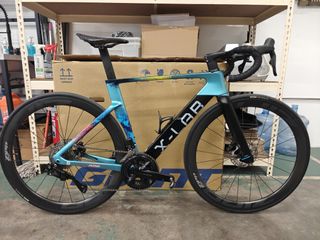 (Category: ) located in . Submitted by labo.garage (Listing ID 1451166750, Image 1). Description: .