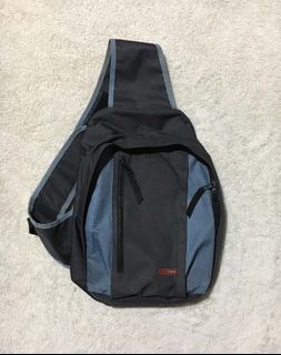 (Category: ) located in . Submitted by out.thrift (Listing ID 1451259568, Image 1). Description: .