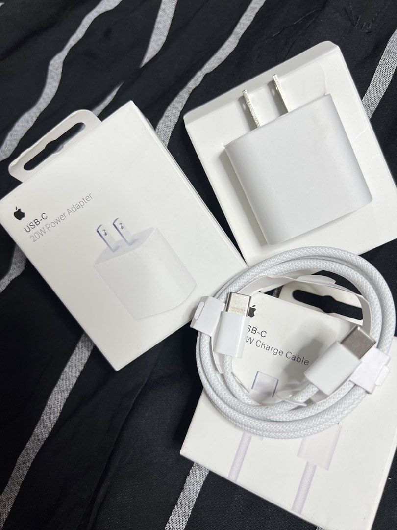 20W iPhone 15/16/17 Promax (Category: Chargers & Cables) located in Manila. Submitted by as_onlineshop11 (Listing ID 1451496312, Image 1). Description: Compatible to: iPad | Android | Airpods | iPhone 15/16/17 Promax.