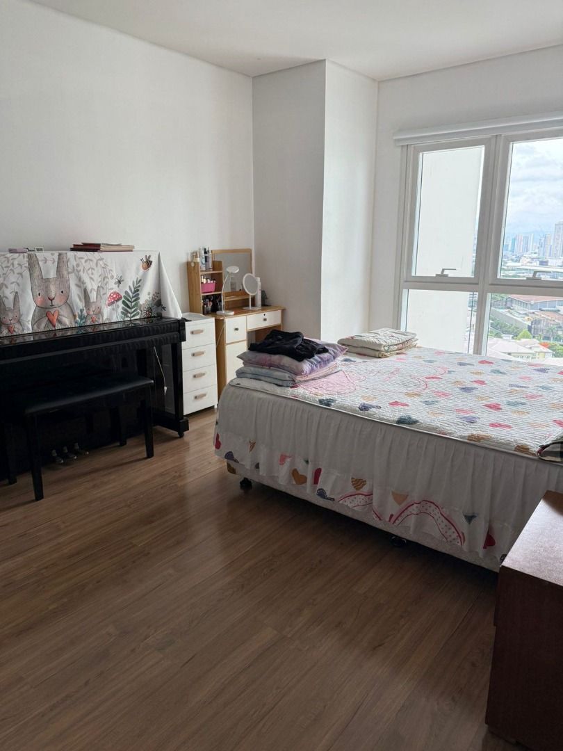 2BR Unit For Sale - Two Serendra (Category: Apartments & Condos) located in Makati City. Submitted by vsg.realestate (Listing ID 1451508313, Image 2). Description: 🔆 2BR Unit For Sale - Two Serendra 📌Property Details Sequoia Tower 32nd Floor 2BR 2TB 88 sqm Fully Furnished 1 Parking Slot Currently Tenanted until July 2027 📌Features Parking slot located at Belize Tower With Balcony 📌Amenities 24-hour Security Gym Swimming Pool Kiddie Pool Funct